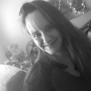 Meet your Posher, Holly